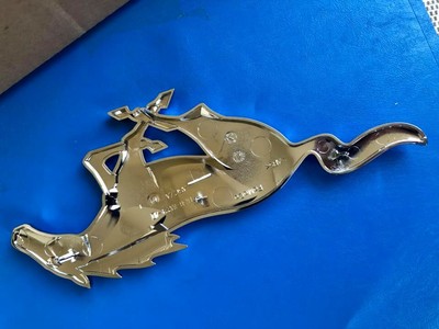 LOGO CALANDRE CHEVAL HORSE FORD MUSTANG BADGE monogramme