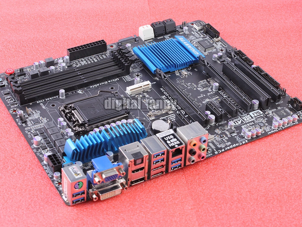 GIGABYTE GA-Z77X-UD3H Intel Z77 Express LGA 1155 DDR3 SATA3.0 DVI.