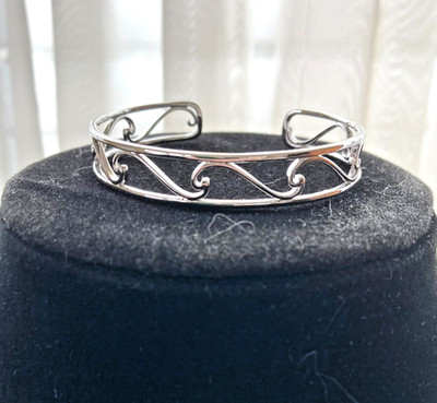 Cape Cod Wave Bracelet