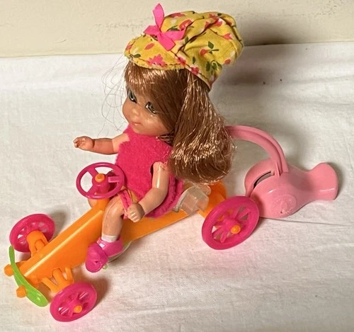 Mattel Liddle Kiddle Skediddler Annabelle Autodiddle Doll  Car Hat Vintage