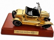 Vintage Danbury Mint 24kt Gold 1925 Ford Model T Diecast Car. Vintage Danbury Mint 24kt Gold 1925 Ford Model T Diecast Car.