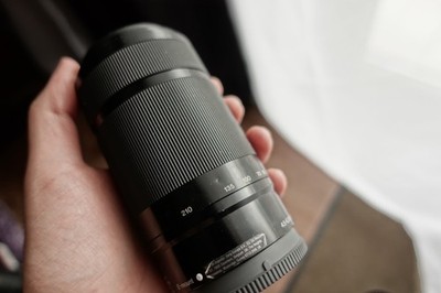 Sony E-Mount 55-210mm f/4,5-6,3 OSS Autofokus Zoomobjektiv 49 mm für APS-C OVP