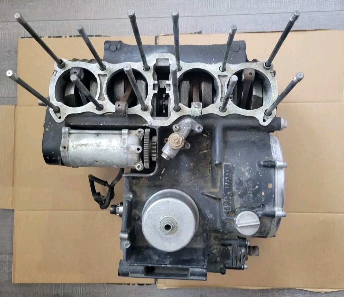 1975-1977 Kawasaki KZ900 Z1 900 Engine Motor KZ 900 Bottom 1975-1977 Kawasaki KZ900 Z1 900 Engine Motor KZ 900 Bottom