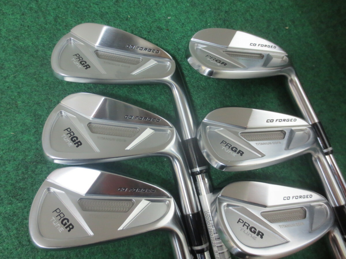 Golf iron set PRGR Tune 01 HC Iron Dynamic Gold EX Tour