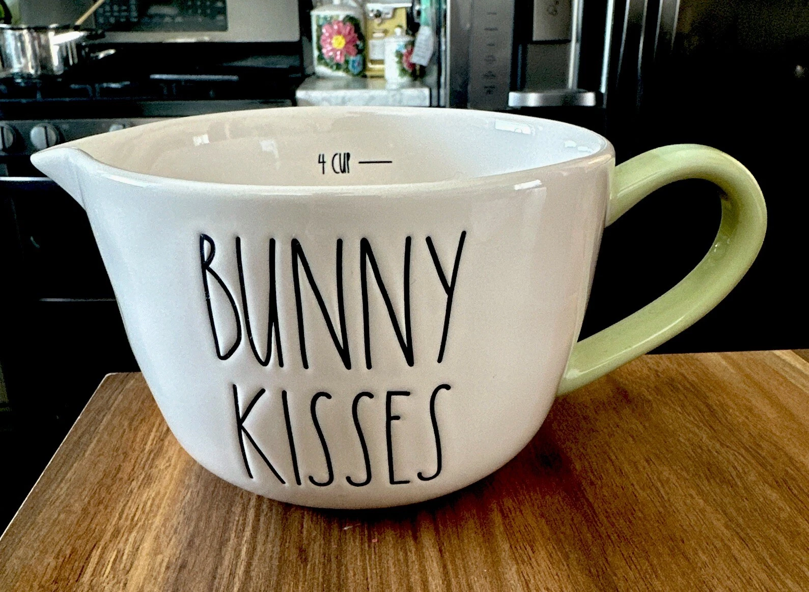 Rae Dunn BUNNY KISSES Ceramic FOUR CUP Pouring MIXING MEASURING Bowl NEW