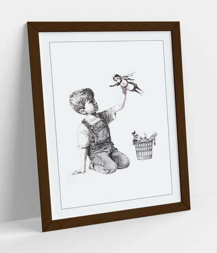 BANKSY SUPERHELD KRANKENSCHWESTER - KUNST GERAHMTES POSTER BILD DRUCK KUNSTWERK - GRAU - Bild 2 von 10