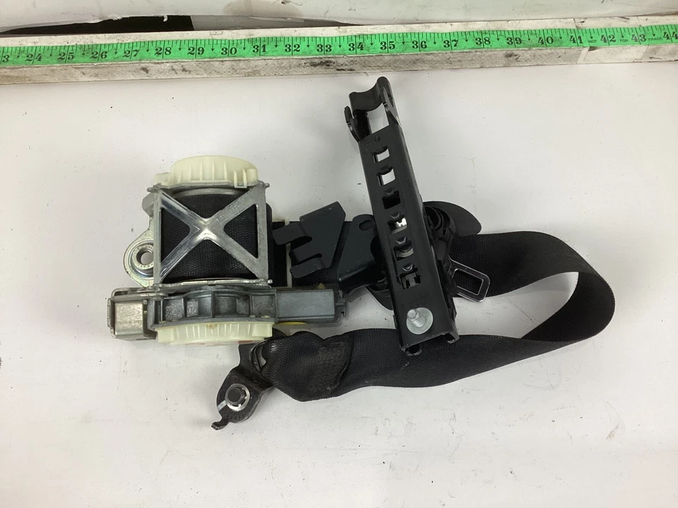 Retractor de cinturón de seguridad delantero izquierdo mercedes-benz c300 2008-2014 a2048609385 fabricante de equipos originales Foto 2 de 4