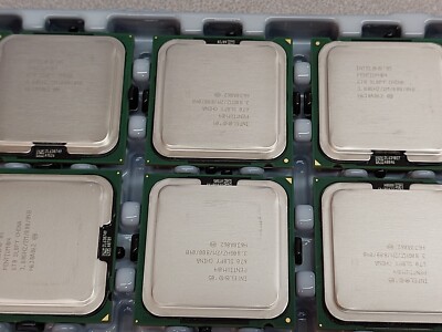 Intel Pentium 4 670 3.8 GHz (HH80547PG1122MM) Processor for