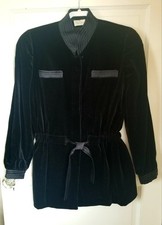 Vintage 1980s Valentino Boutique Black Velvet Smoking Jacket w Satin Trim Sz 38