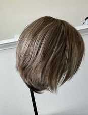 NWT Short Bob Wig Highlighted Ash Brown Blonde Layered Synthetic Hair Wig Womens