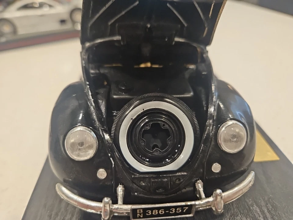 Volkswagen Beetle 1951 sedán Maisto edición especial 1:18 negro Foto 4 de 4