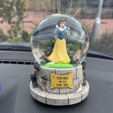 Disney Snow White & Seven Dwarfs Snow Globe “Some Day My Price Will Come” Music