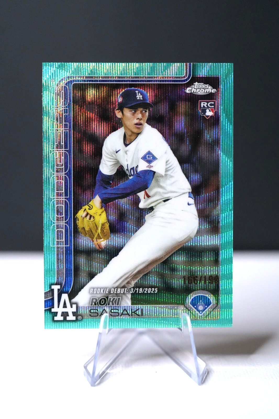 2025 Topps Chrome Update Roki Sasaki Rookie Debut USC73 Aqua Wave Refractor /199