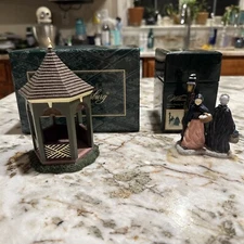 Lang & Wise Colonial Williamsburg Garden Gazebo  Women Passing Lamppost Lot