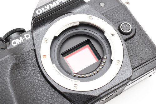 Olympus OM-D E-M10 Mark III 16.1 MP Digital Camera Black Body w/Two Lens Set F/S - Picture 13 of 17