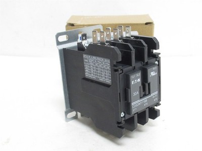 239844 New In Box; Eaton C25DNY116B Contactor 30A; 3P; 575VAC; Coil: 208-240VAC