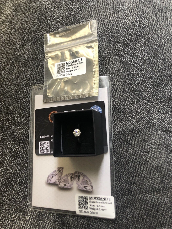 Anillo de moissanita GRA Foto 2 de 3