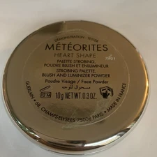 La Mer Meteorites Heart Shape Strong Palete Blush And And Luminizer Powder 0.3 