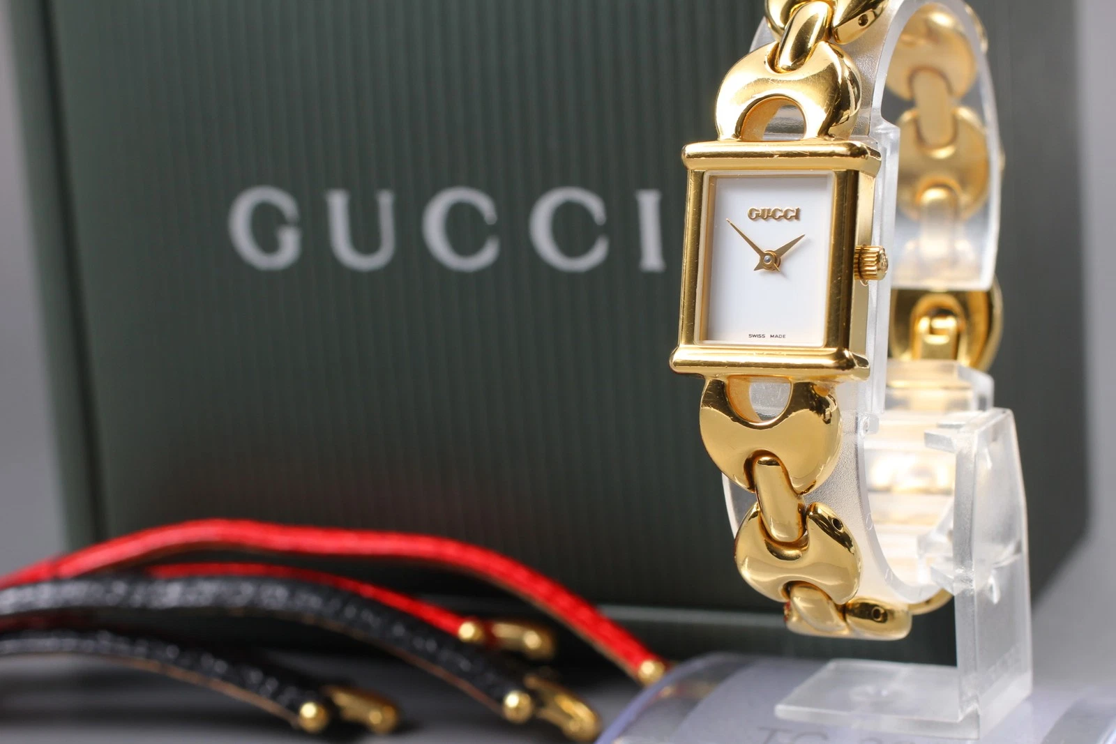 [Quasi come nuovo con cassa] Orologio da donna Gucci 1800L 3 cinture cambio oro quarzo dal Giappone