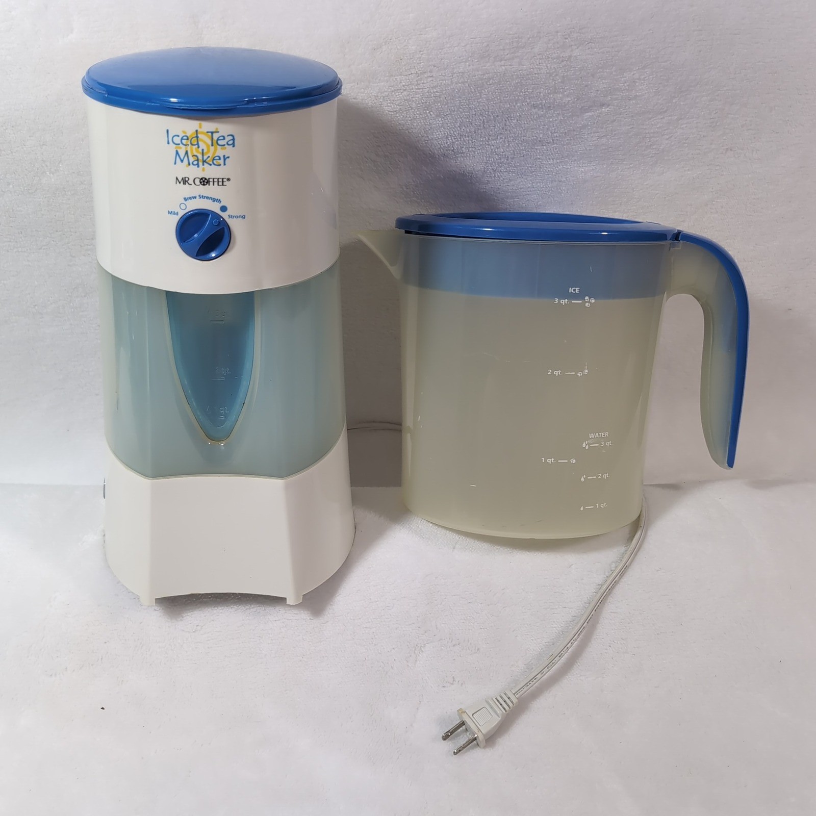 W/ Pitcher Tm70 3-quart Blue Adj Brew Strength Tested