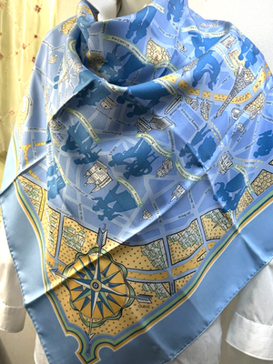 UNUSED VTG HERMES LES AMOUREUX DE PARIS Carre 90 Silk Scarf Blue
