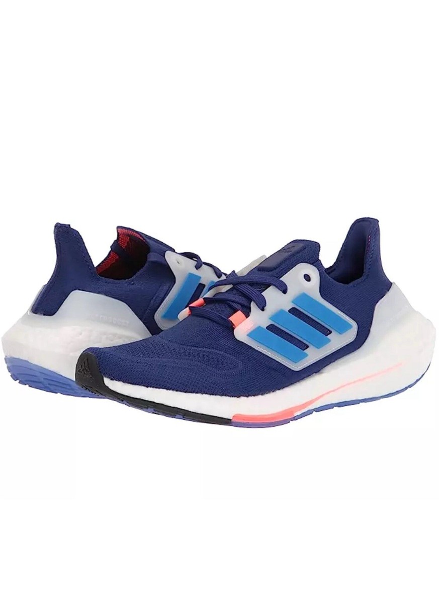 Adidas Ultraboost.  Men’s size 9. Adidas UltraBoost 22 Men main image 4