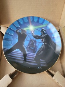 Luke Skywalker and Darth Vader Collector's Plate/Hamilton Collection-New