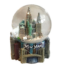 New York City Snow Globe 2.5 Inch (45mm) Skylines & Statue of liberty wg227