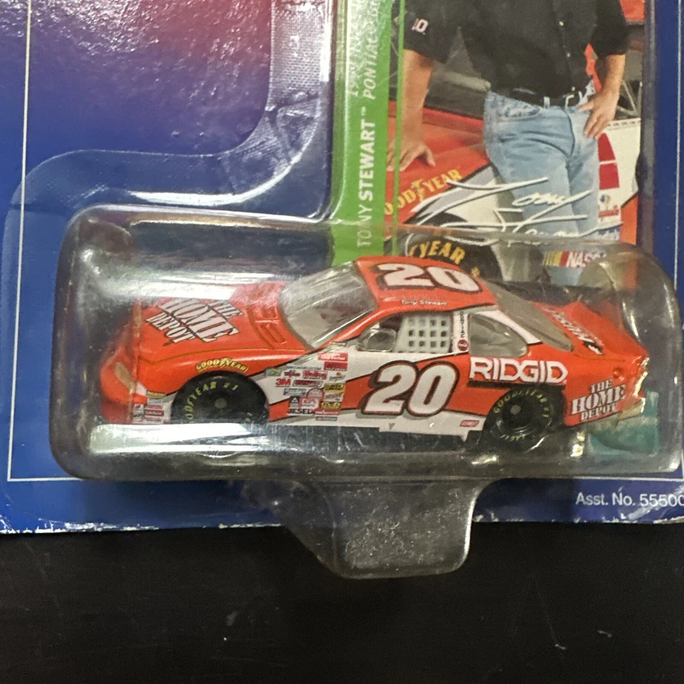 Winners Circle 1998 1/64 Tony Stewart #20 1999 Home Depot Grand Prix Foto 3 de 4