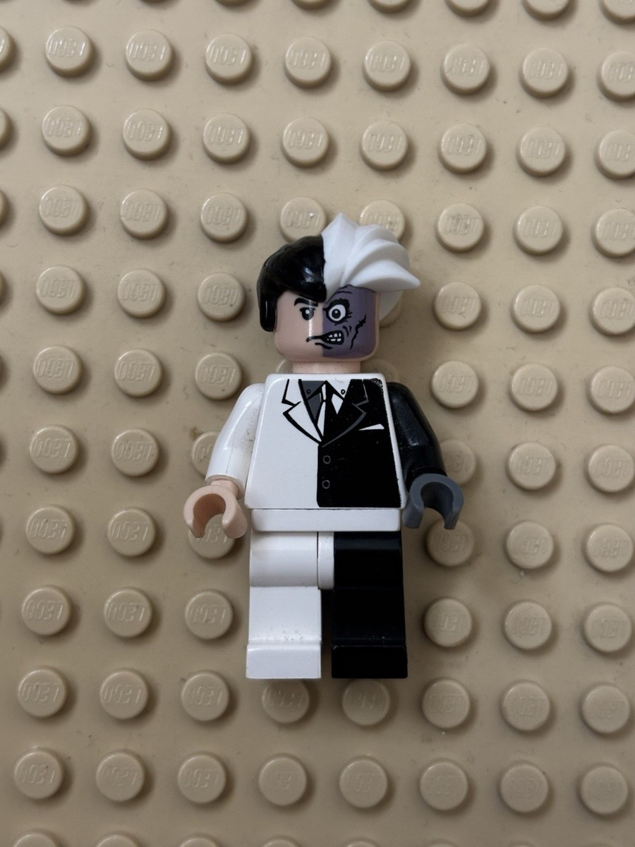 (garugaru) Double Face Black,White 2点 LEGO 2006 Two-Face Minifigure All White Torso Batman DC Vintage | eBay
