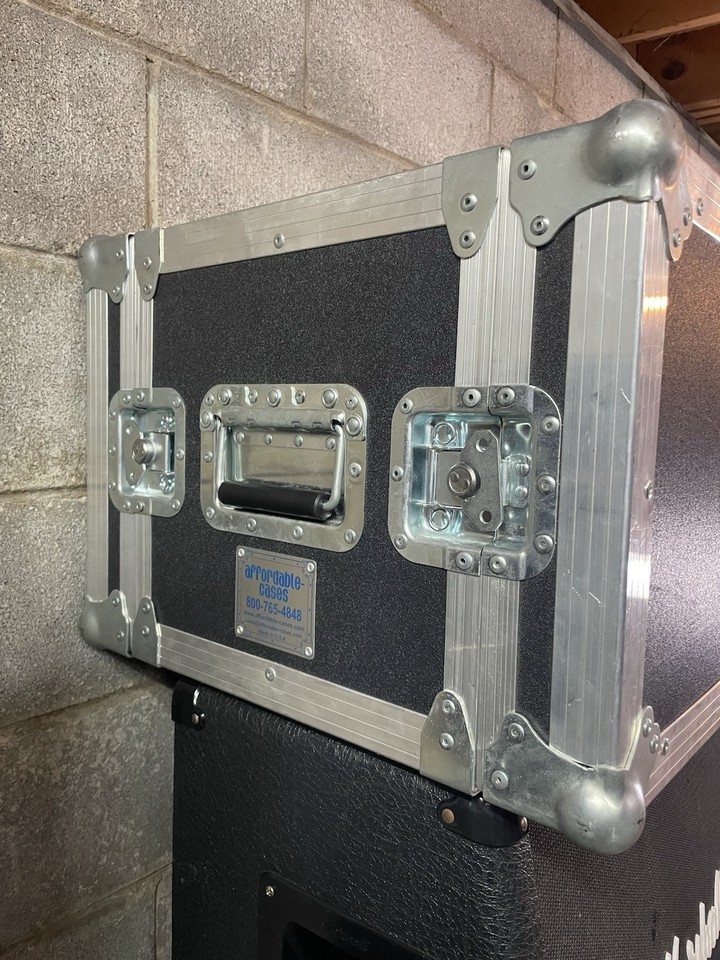 1970’s Ampeg V-4 V4 Guitar Amplifier Live-In ATA Road Case Heavy Duty 3 ...