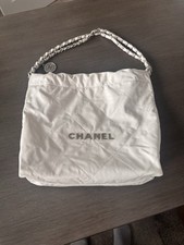 Chanel White 22 Quilted Leather Chain Hobo Shoulder Bag