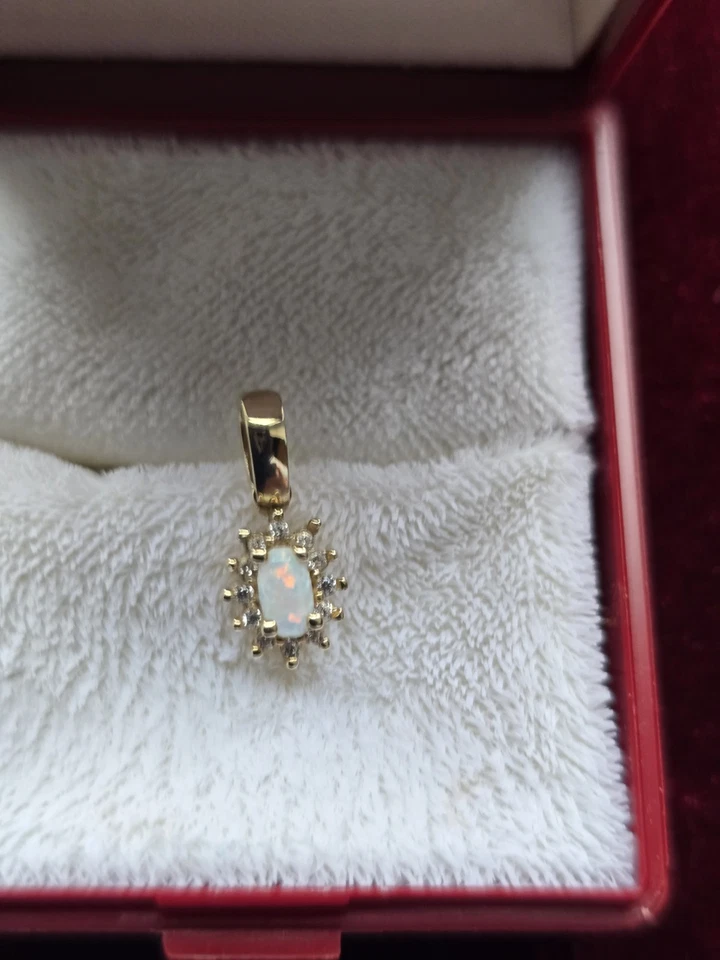 Opal Gold-Anhänger 585 Gold/14 Karat mit Zirkonia