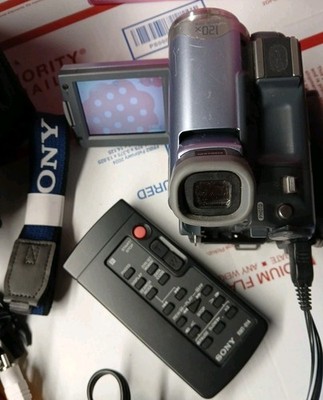 Vintage Sony Handycam DCR-TRV19 miniDV [Works] With Bag Remote Manual ++