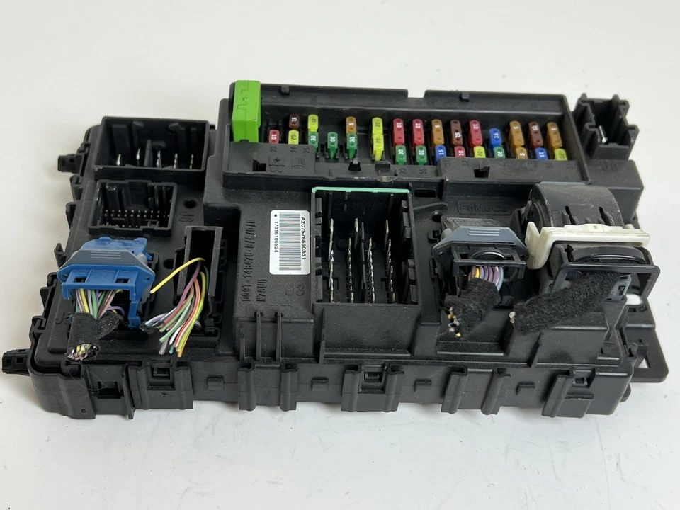 2017 FORD EXPLORER CABIN FUSE BOX MULTIFUNCTION MODULE  JU5T-15604BAF OEM - Imagem 3 de 4