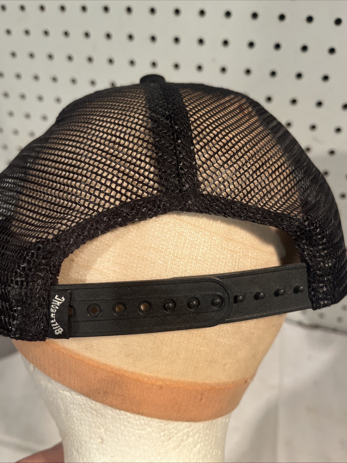 Billabong Trucker Hat w/Patch Adjustable Snapback… - image 4