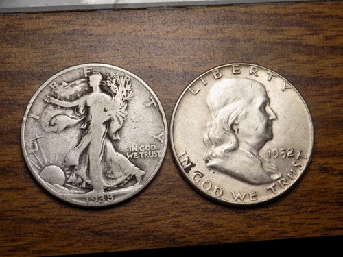 FRANKLIN HALF 1952 FROSTY UNC AND 1938 WALKER COLELCTORS 90% LOT $1 FACE