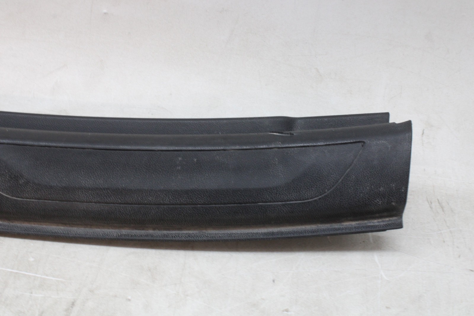 2022 MASERATI LEVANTE  REAR TRUNK SILL SCUFF PLATE TRIM COVER OEM 2017-2023