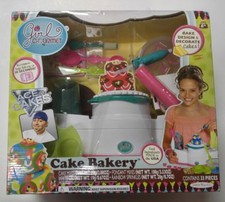 Vintage ACE OF CAKES GIRL GOURMET CAKE 33 PIECE BAKERY SET. NEW IN PACKAGE 