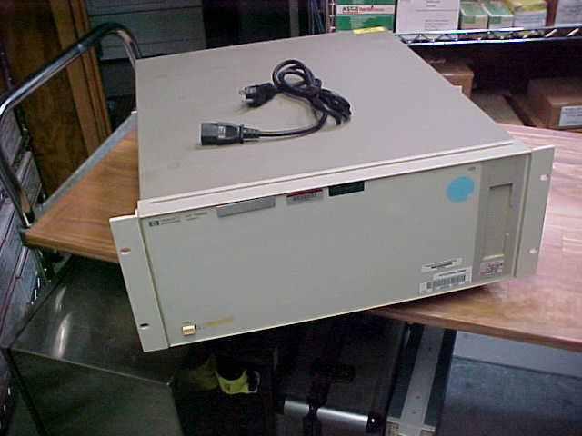 Hewlett Packard HP75000 Series B Mainframe with E1326B, E1345