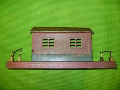 RARE OROBR GERMANY GARAGE-STATION SERVICE EN TOLE EPOQUE JOUETS CITROEN- MARKLIN