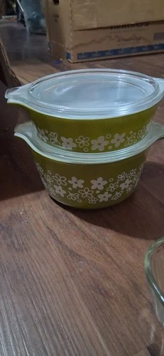 2 Vintage Pyrex Green Crazy Daisy Dishes With Lids- #471 1 PT.- #473 1 Qt. - A++