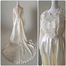 Vtg 80s Romantic Lace Trim Wedding Gown, S, Candlelit Ivory
