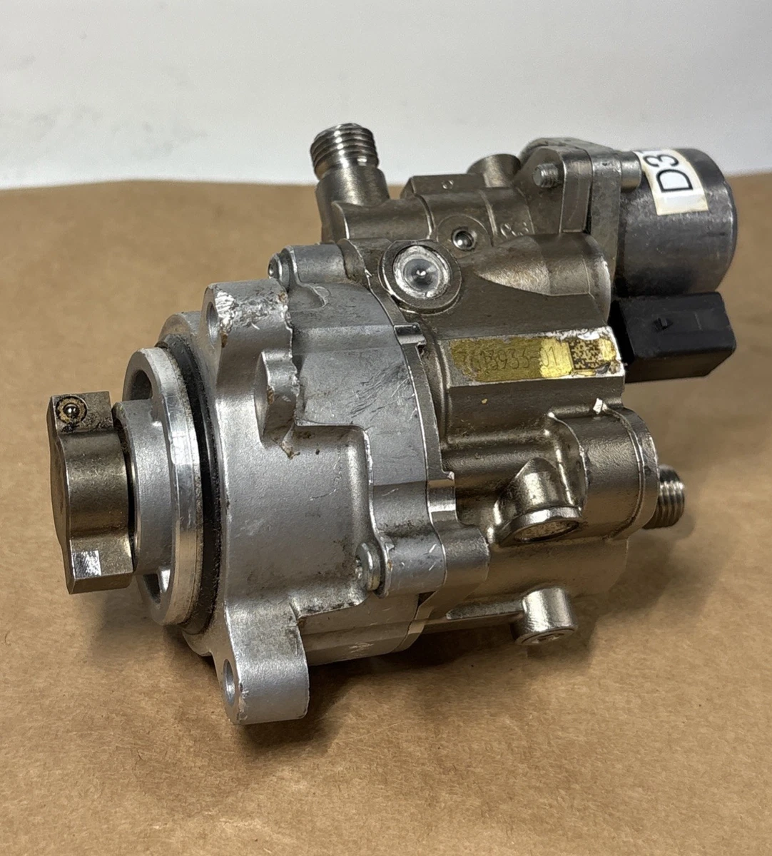 High Pressure Fuel Pump HPFP 7613933-01 For BMW N54 N55 135i 335i 535i 640i photo 2