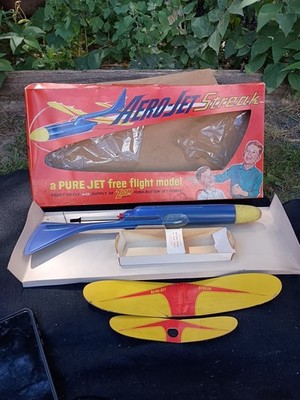 Vintage Aero-Jet Streak Victor Stanzel Pure Jet Free Flight Model