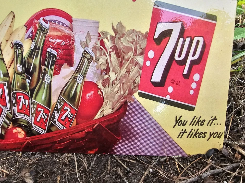 VINTAGE 7UP PORCELAIN ADVERTISING PORCELAIN SIGN 12" X 8" COKE, PEPSI - Image 2 of 4
