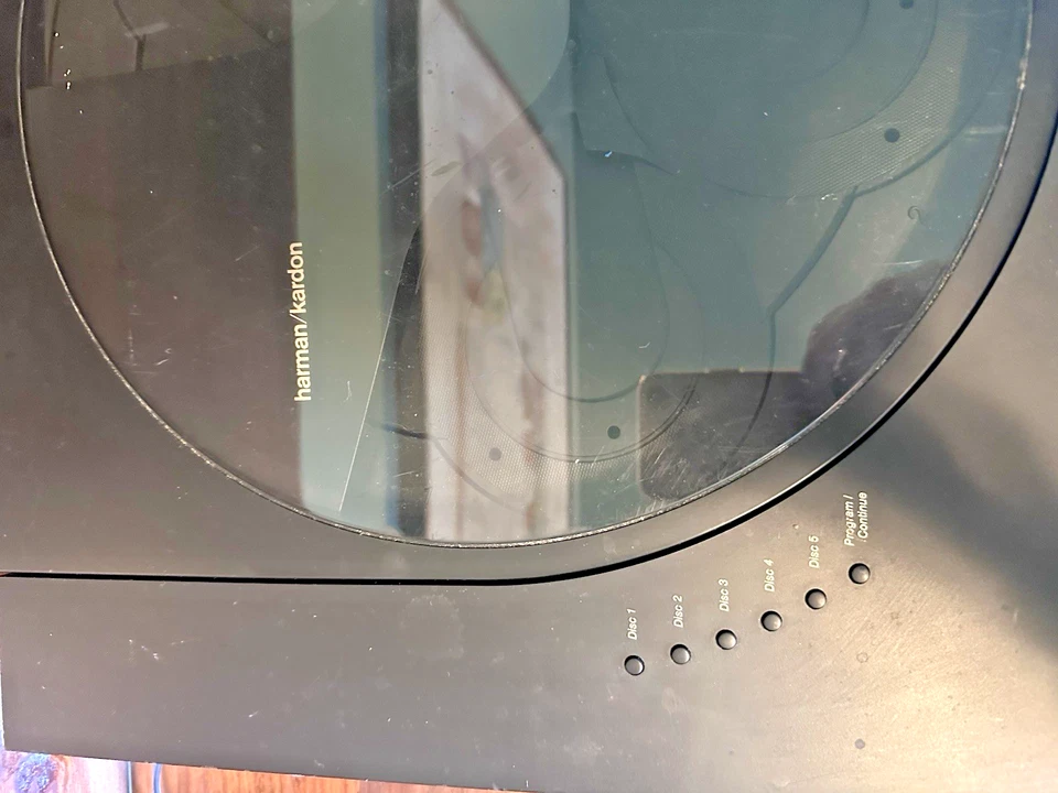 Reproductor de CD Harman Kardon TL8500 5 discos carga superior ENCIENDE - CARRUSEL NO SE MUEVE Foto 2 de 4