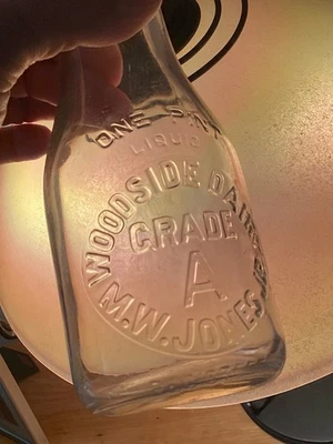 Landisville PA Milk Bottle Woodside Dairy M W Jones Jr Lancaster County Pint. - Image 1 of 4