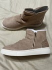 New Olive & Edie girls mini boots size 6 color sparkle beige — photo 7