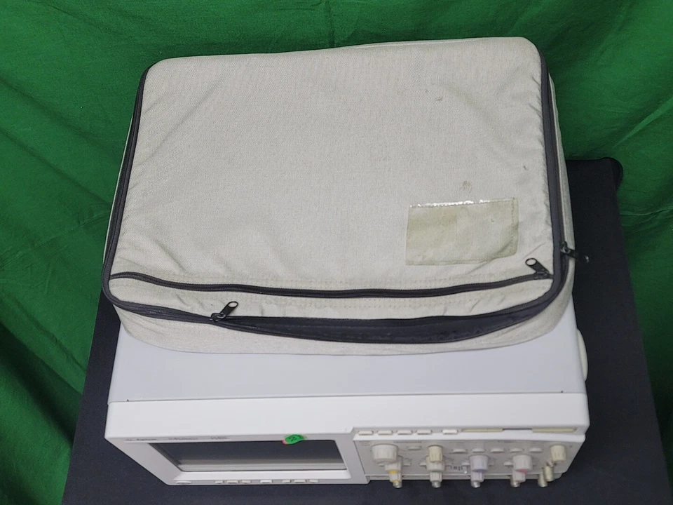 Agilent 54845B: Infiniium Oscilloscope, 1.5 GHz 4CH, As-Is Selling (0605) - Image 3 of 4